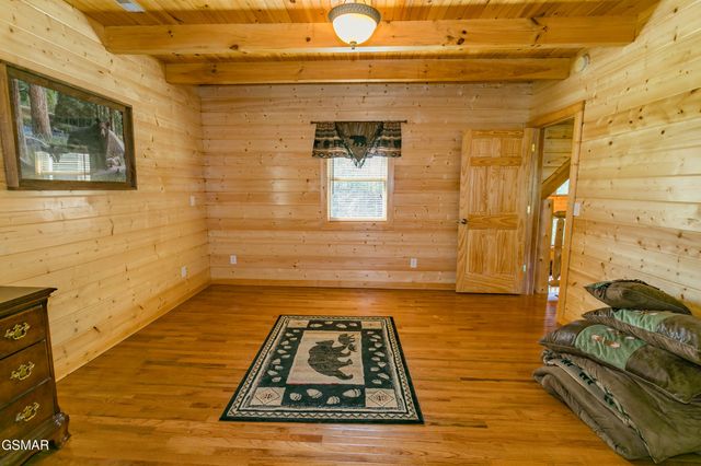 3385 Clear Valley Drive, Sevierville, TN 37862