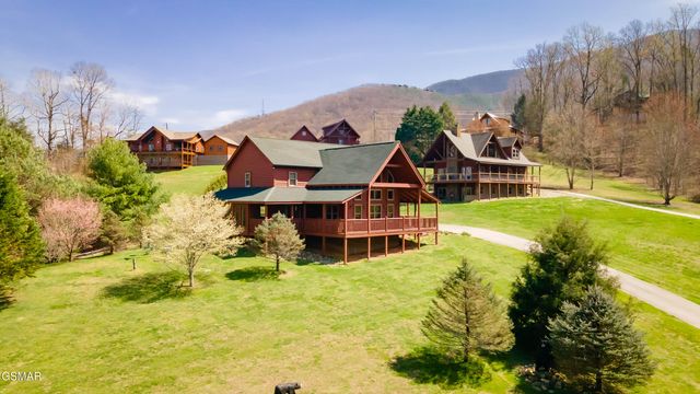 3385 Clear Valley Drive, Sevierville, TN 37862