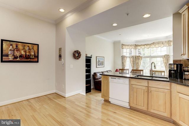 5237 BESSLEY PL, Alexandria, VA 22304