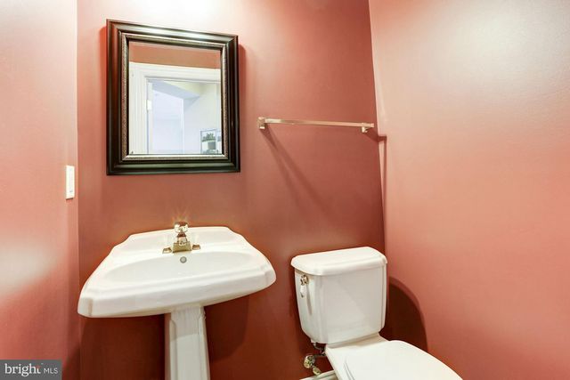 5237 BESSLEY PL, Alexandria, VA 22304