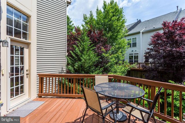 5237 BESSLEY PL, Alexandria, VA 22304