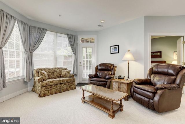 5237 BESSLEY PL, Alexandria, VA 22304