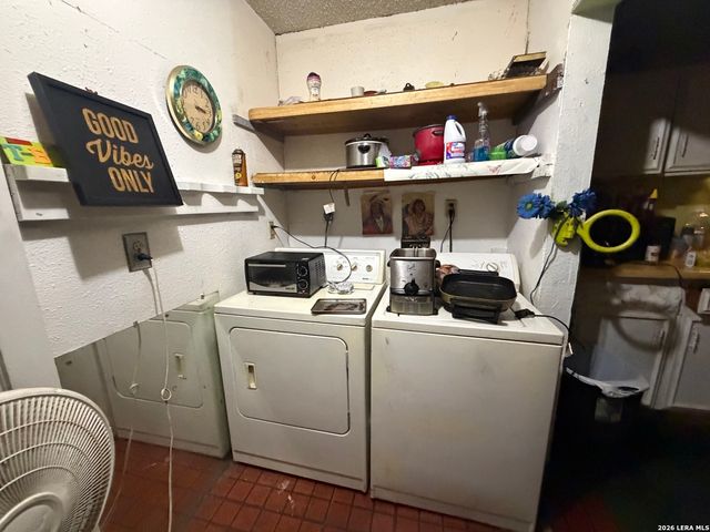 143 Coney, San Antonio, TX 78223