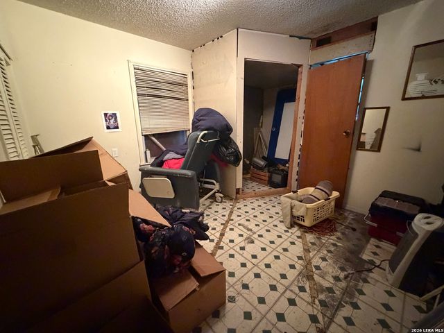 143 Coney, San Antonio, TX 78223