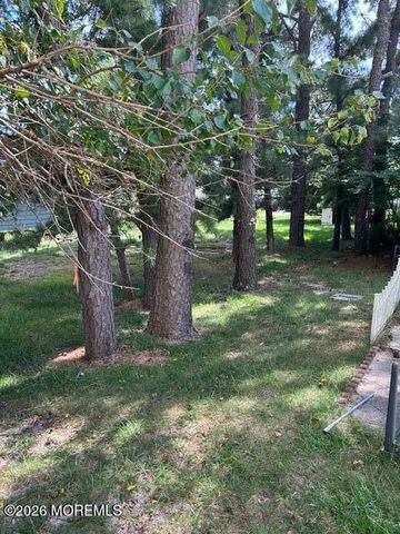 36 Innsbruck Drive, Toms River, NJ 08757