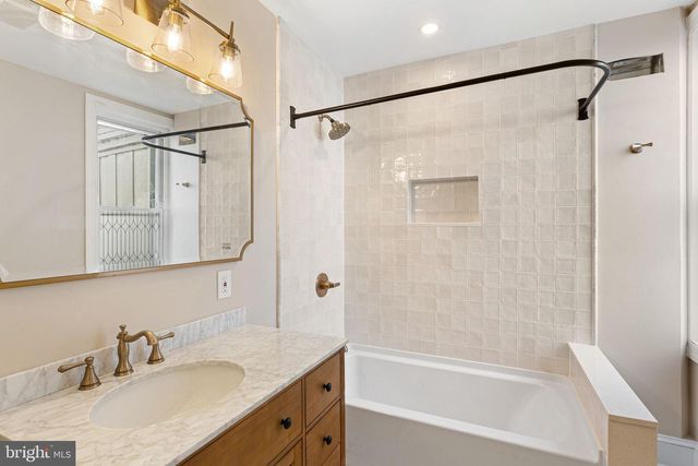 353 WINTON ST, Philadelphia, PA 19148