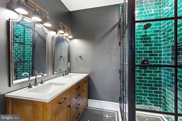 353 WINTON ST, Philadelphia, PA 19148