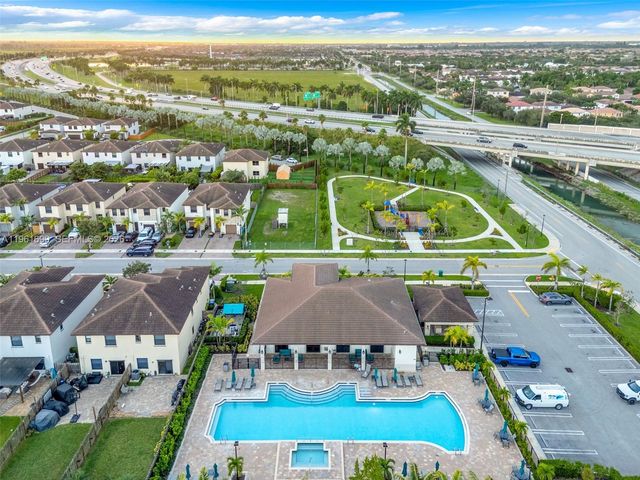 25447 SW 109th Ave, Homestead, FL 33032