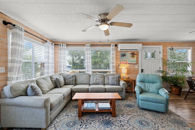 279 Robert Ellis Street, Santa Rosa Beach, FL 32459