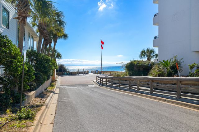 279 Robert Ellis Street, Santa Rosa Beach, FL 32459