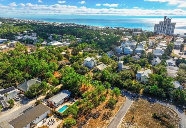 279 Robert Ellis Street, Santa Rosa Beach, FL 32459