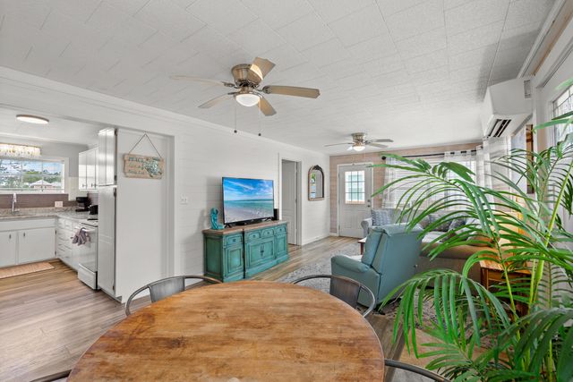 279 Robert Ellis Street, Santa Rosa Beach, FL 32459