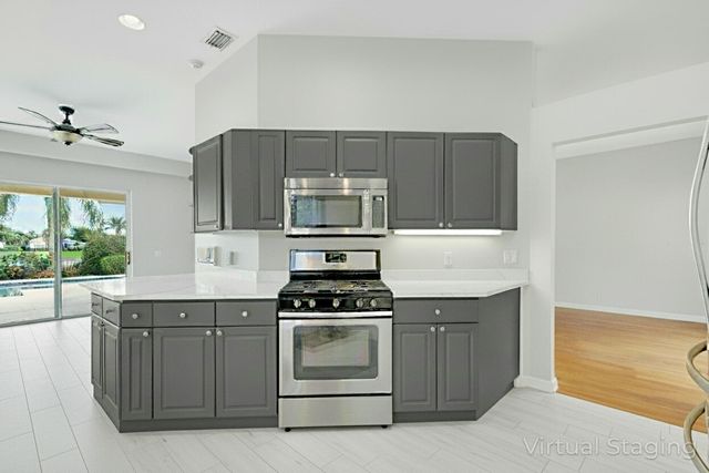 10225 Osprey Trace, West Palm Beach, FL 33412