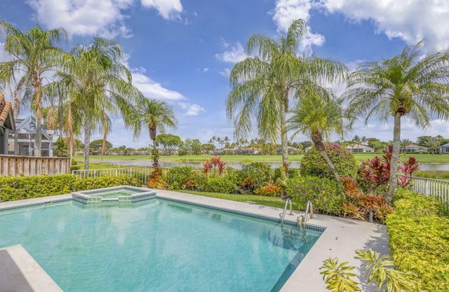 10225 Osprey Trace, West Palm Beach, FL 33412