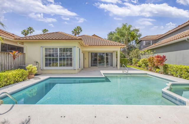 10225 Osprey Trace, West Palm Beach, FL 33412