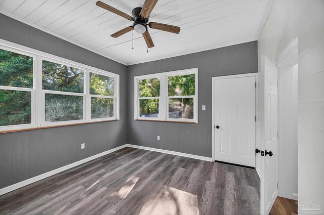 2300 Grundy St, Pensacola, FL 32507
