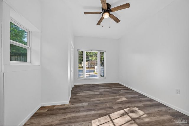 2300 Grundy St, Pensacola, FL 32507