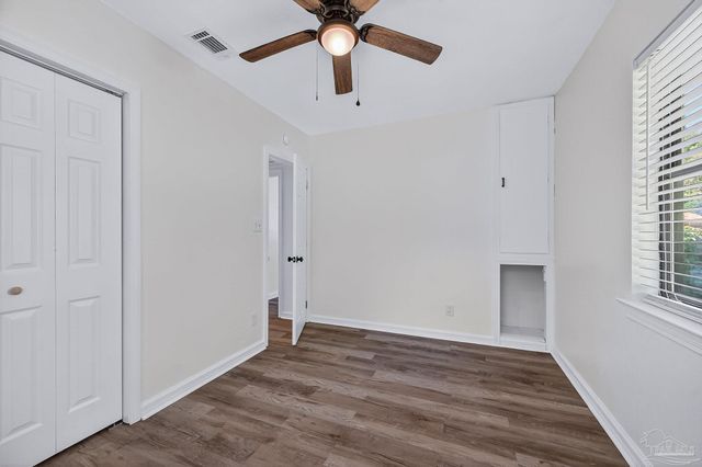 2300 Grundy St, Pensacola, FL 32507