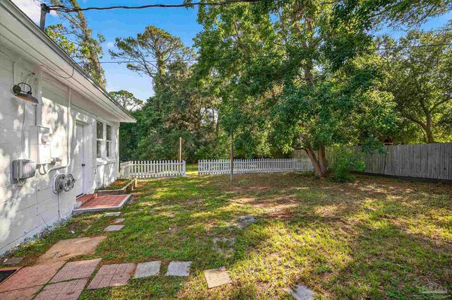 2300 Grundy St, Pensacola, FL 32507