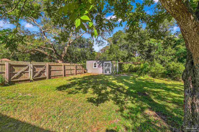 2300 Grundy St, Pensacola, FL 32507