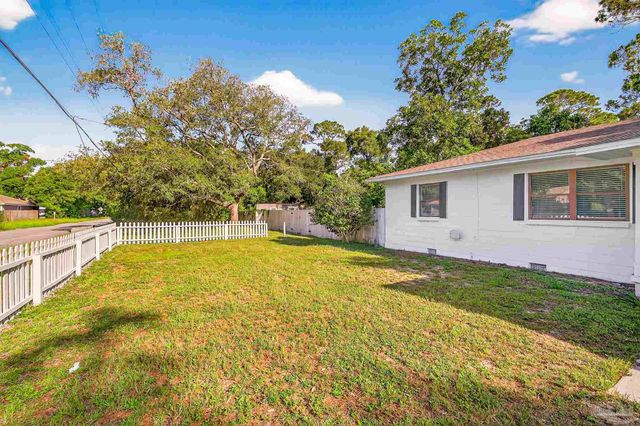 2300 Grundy St, Pensacola, FL 32507