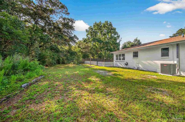 2300 Grundy St, Pensacola, FL 32507