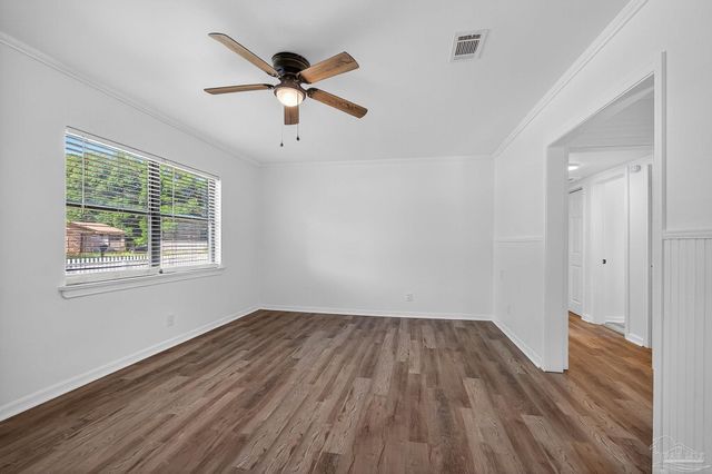 2300 Grundy St, Pensacola, FL 32507