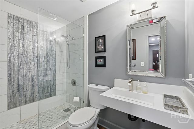 250 W Broad Street 405, Athens, GA 30601