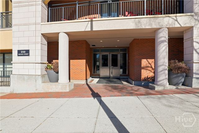 250 W Broad Street 405, Athens, GA 30601