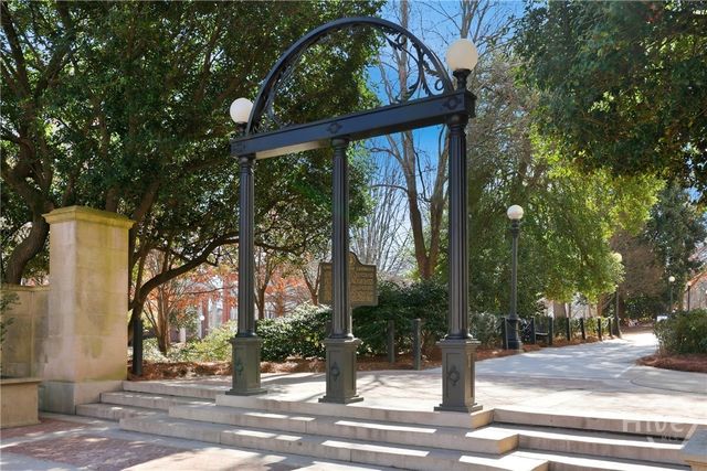 250 W Broad Street 405, Athens, GA 30601