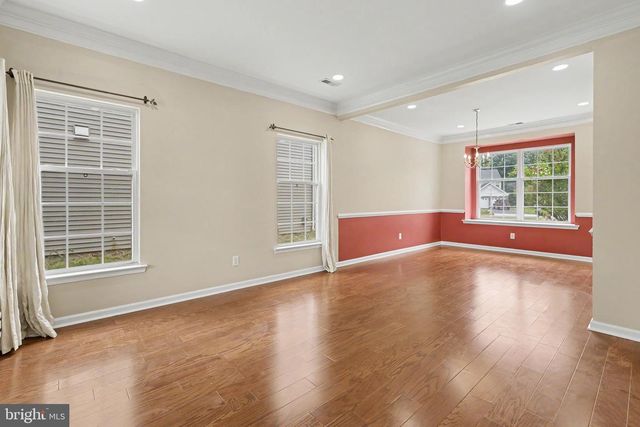 25 SANDSTONE RD, East Windsor, NJ 08520
