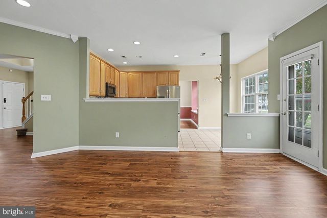 25 SANDSTONE RD, East Windsor, NJ 08520