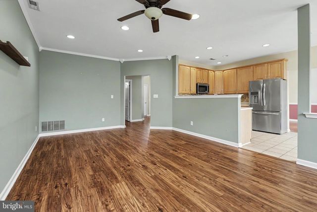 25 SANDSTONE RD, East Windsor, NJ 08520