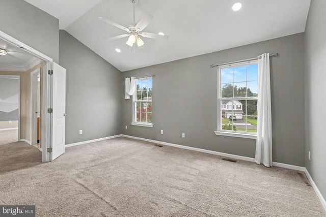 25 SANDSTONE RD, East Windsor, NJ 08520