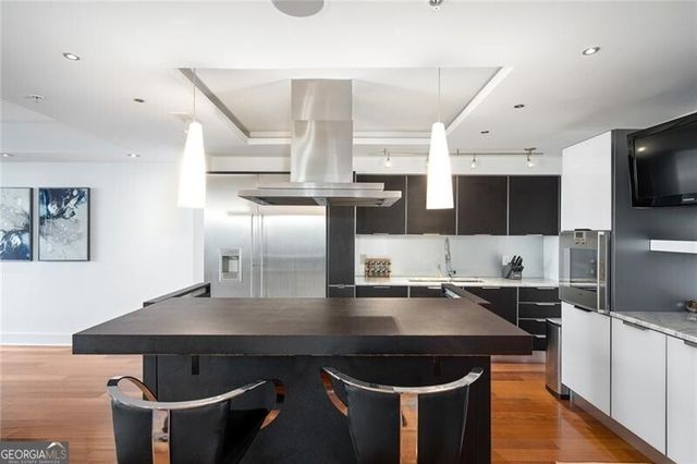 75 14th Street NE 4820, Atlanta, GA 30309