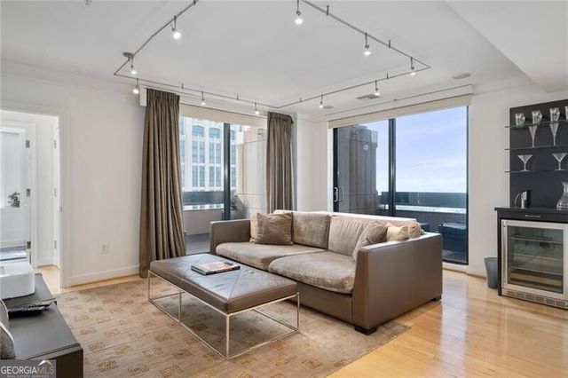 75 14th Street NE 4820, Atlanta, GA 30309