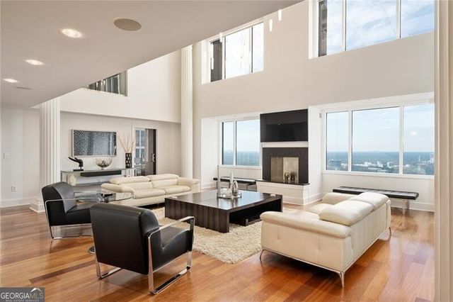 75 14th Street NE 4820, Atlanta, GA 30309