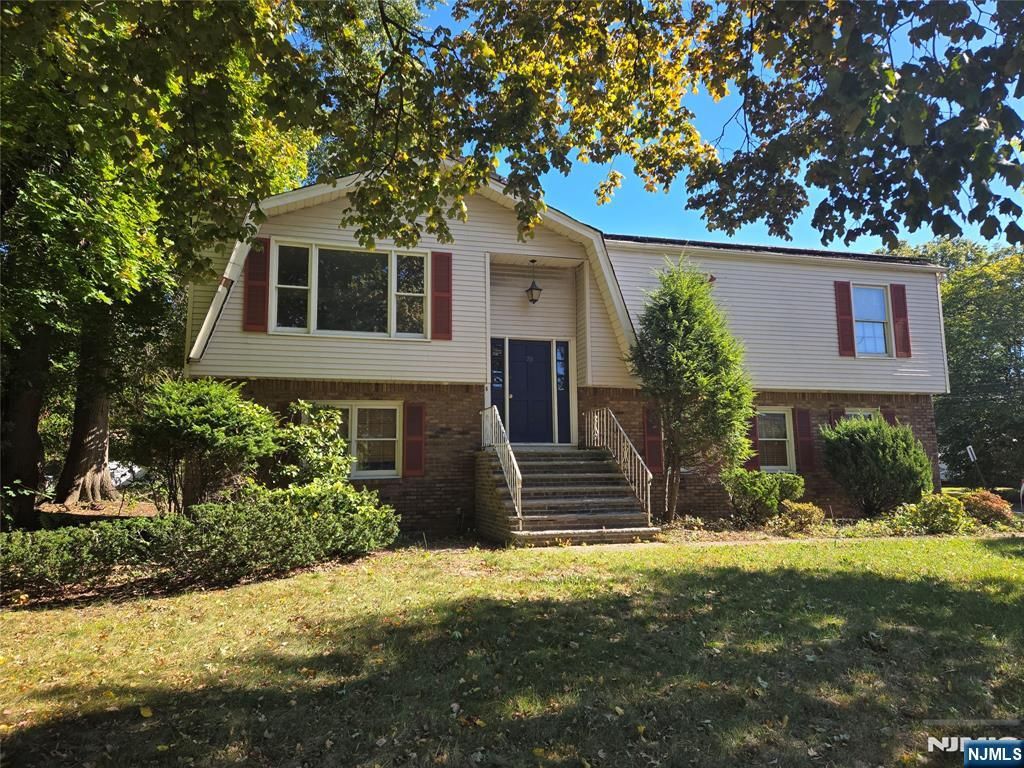 70 S Paramus Road, Paramus, NJ 07652