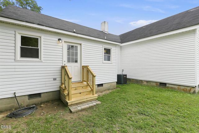 607 N Magnolia Avenue, Dunn, NC 28334