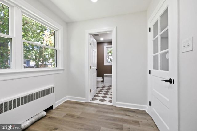 1180 E PARK AVE, Vineland, NJ 08360