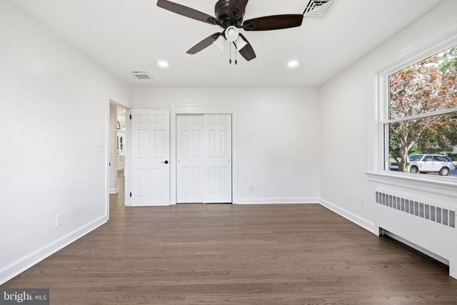 1180 E PARK AVE, Vineland, NJ 08360