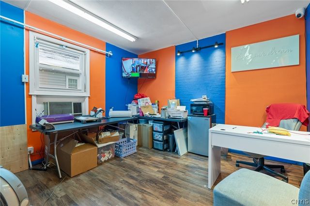 1516 Valley Drive, Syracuse, NY 13207