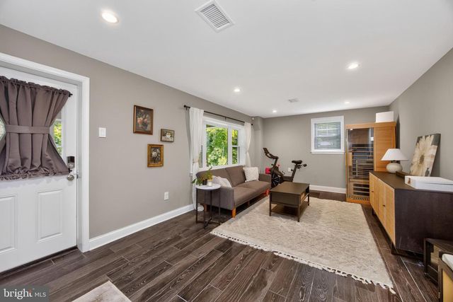 71 BIRCH LN, Paoli, PA 19301