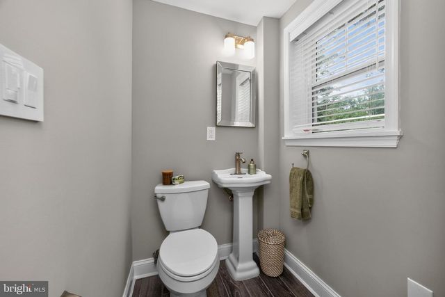 71 BIRCH LN, Paoli, PA 19301