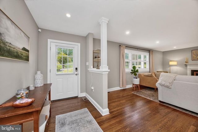 71 BIRCH LN, Paoli, PA 19301