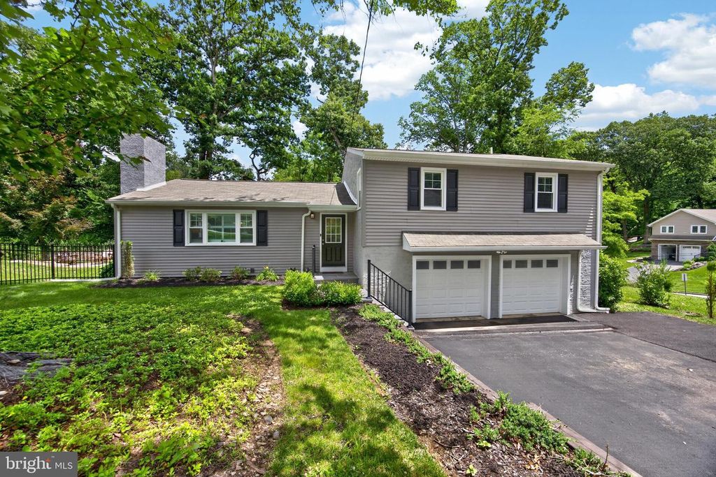 71 BIRCH LN, Paoli, PA 19301