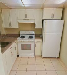 18051 NW 68th Ave J102, Hialeah, FL 33015