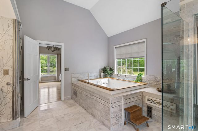 1374 Route 171, Woodstock, CT 06282