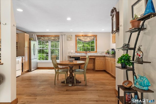 1374 Route 171, Woodstock, CT 06282