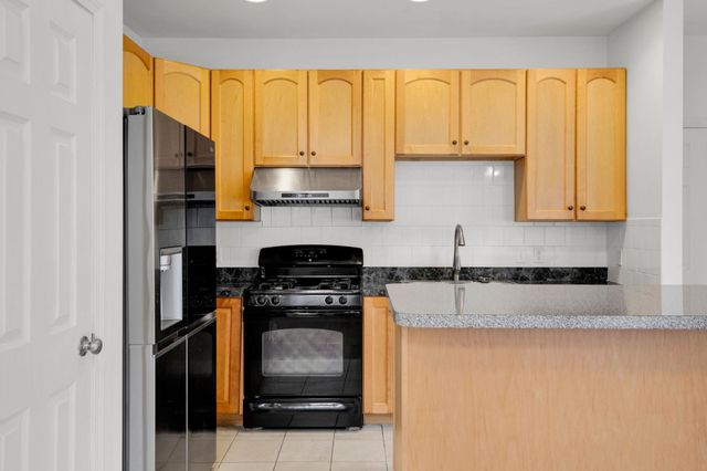 73 Jakes Way, Williston, VT 05495